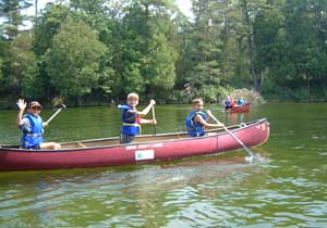 boys canoeing