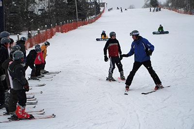 ski instructor with students